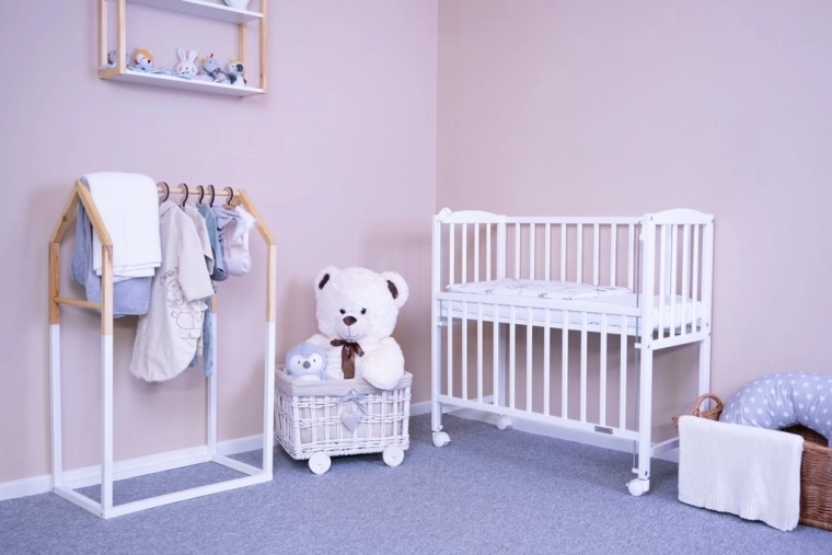 Mobilna in stabilna zahvaljujoč kolescem z zavoro