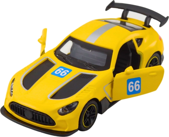 Odpirajoča se vrata in realistične podrobnosti