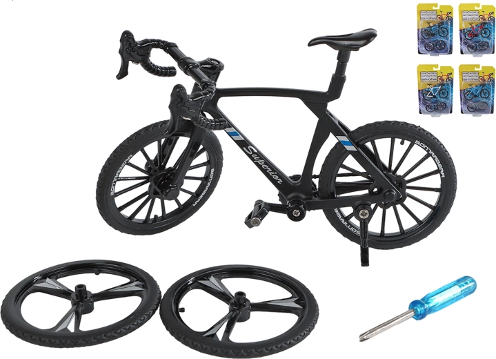 Metal racing bike model with spare wheels 10.5 cm