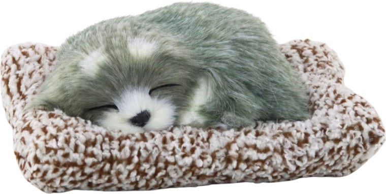 Realističen spanec na mehkem ležišču