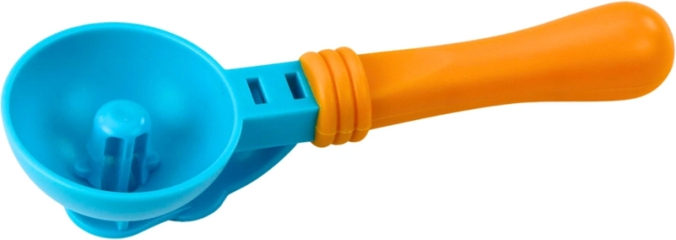 Funkcionalna zajemalka za preprosto oblikovanje kepic