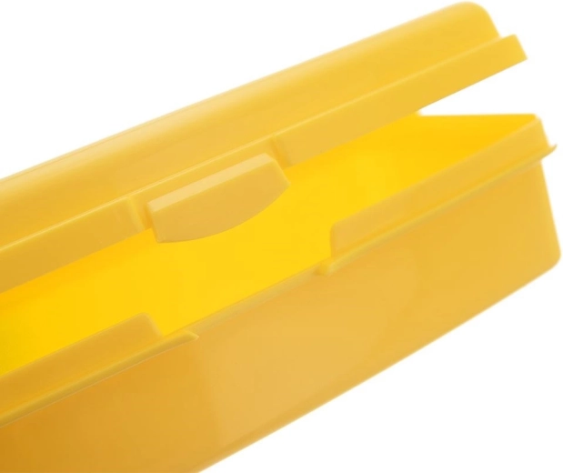 Varno zapiranje z močnim sponom