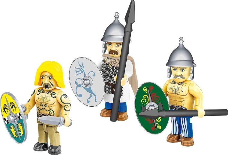 Trije podrobno potiskani keltski bojevniki