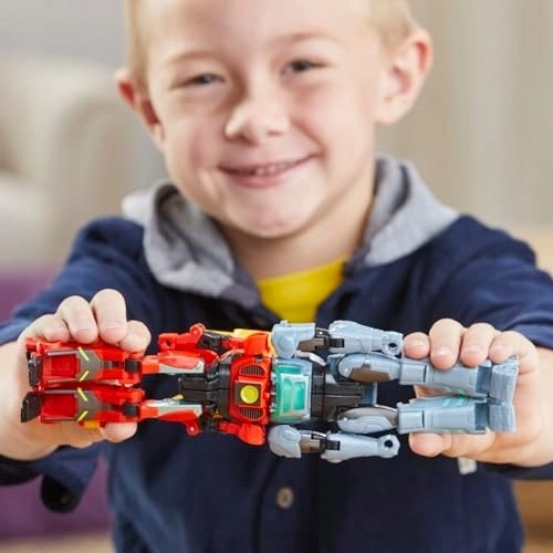 Kombiniranje in transformacija za več akcije