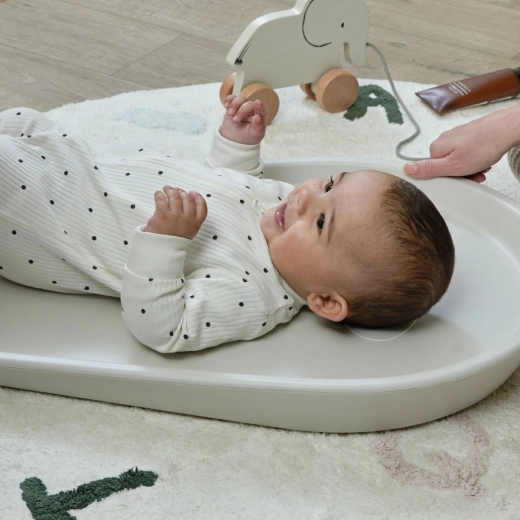 Comfortable to the touch – no towel needed