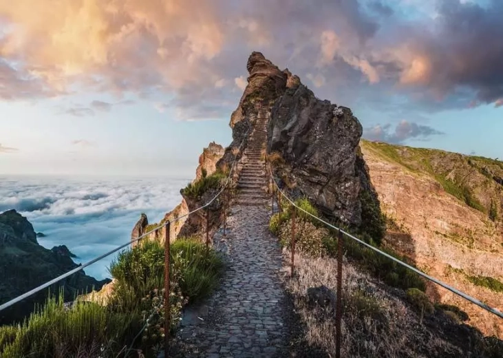 Ravensburger sestavljanka Pot v nebo 1000 koščkov