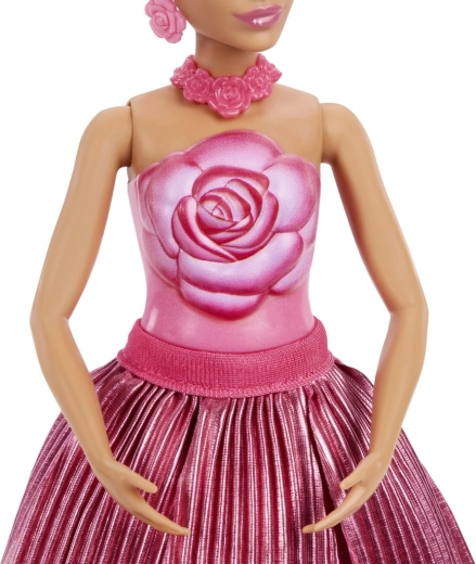 Barbie v cvetličnem slogu