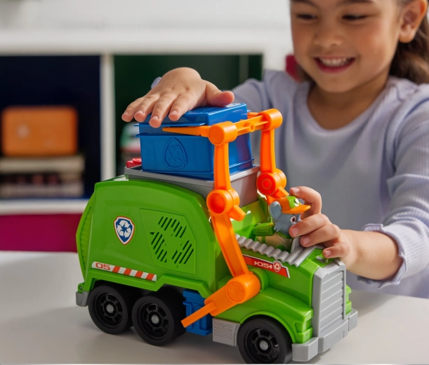 Premični elementi za ustvarjalno igro