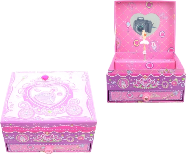 Vrteča se balerina in nežna melodija