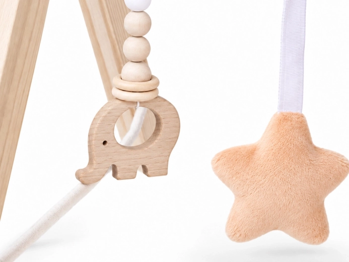 Five toys for first discoveries