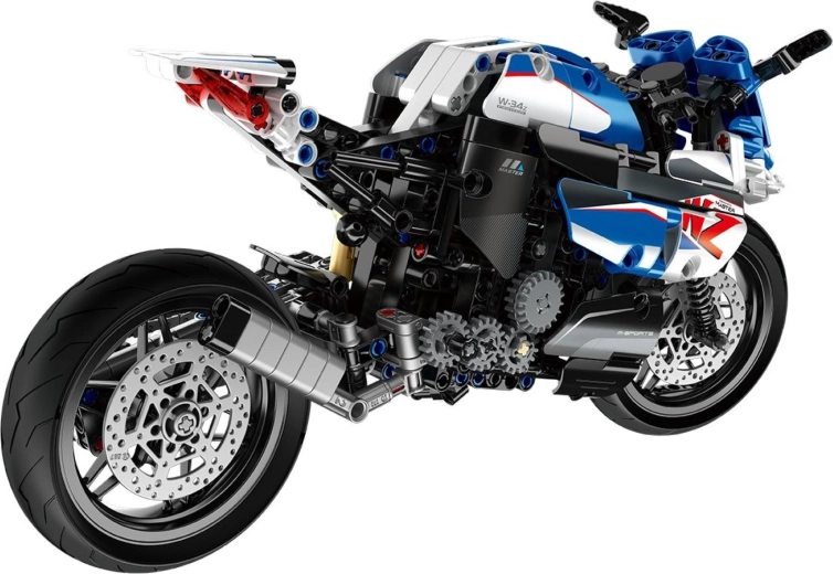 Podroben športni motor z mehanskim videzom