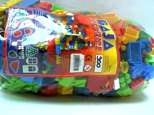 BAJA Blocks 300 gradbena igrača – velike plastične kocke za majhne roke