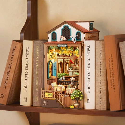 Čarobni book nook za knjižno polico