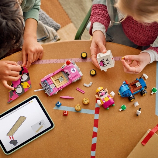 Interaktivni učinki z LEGO Mariem, Luigijem in Peach