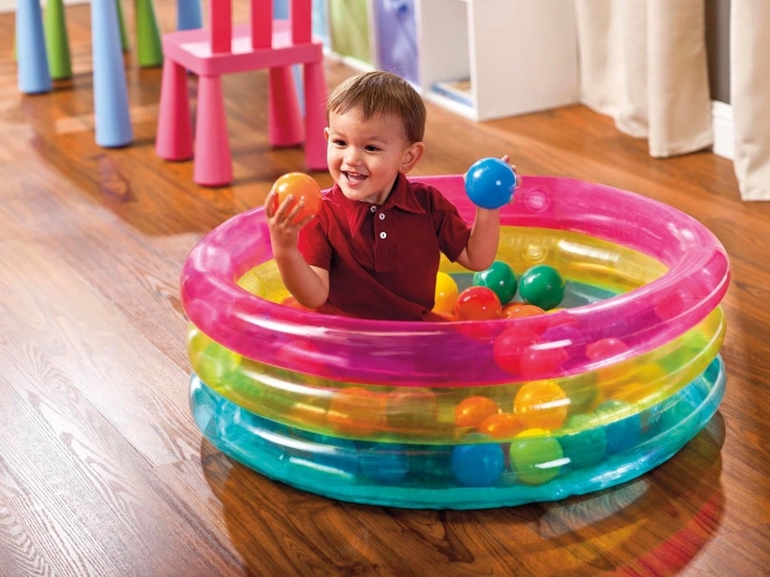 50 barvnih žogic za senzorično zabavo