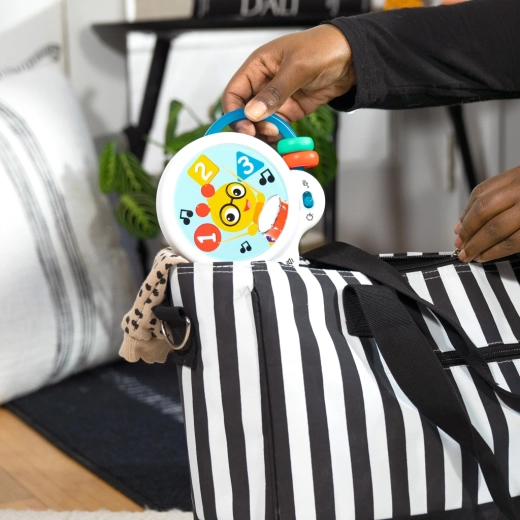 Lahek spremljevalec za na pot