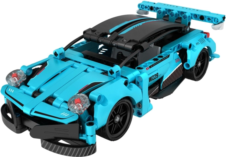 Sporty design full of details