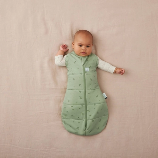 Practical two-way zipper for quick nighttime diaper changes