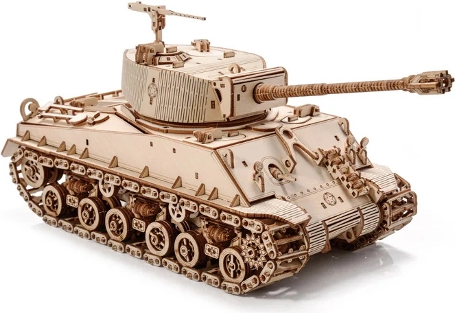 Realističen model tanka M4A3E8 Sherman