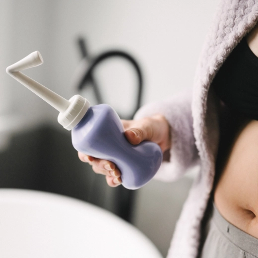 Obrnjena šoba za preprosto uporabo