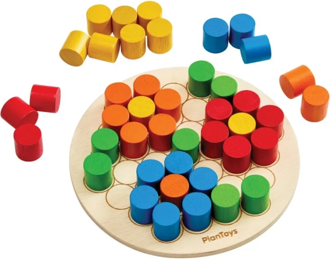 Three-dimensional shapes from colored pegs