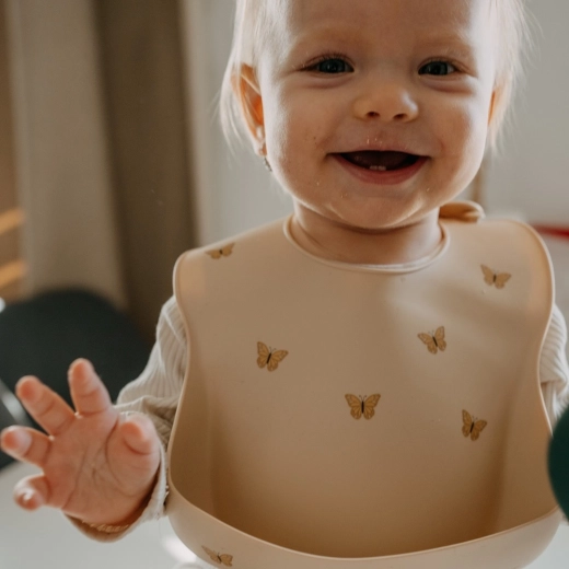 Mehak in udoben silikon za stik z živili