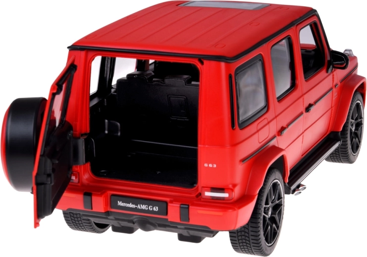 Realističen dizajn in odpirajoči se elementi