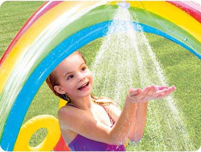 Mavrični pršni lok za osvežitev