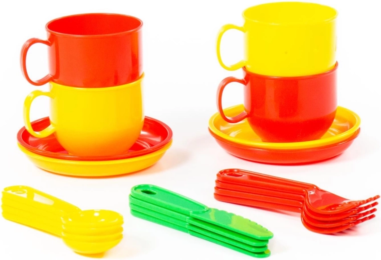 Popolna oprema za 4 male jedce