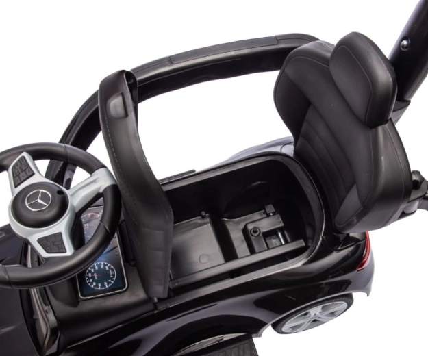 Shranjevalni prostor pod sedežem