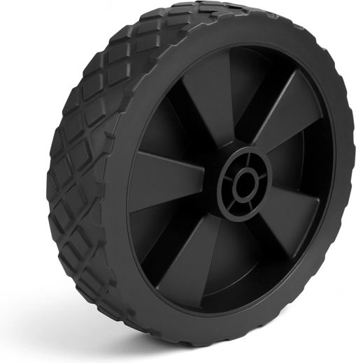 Čvrst profil tekalne plasti za zanesljiv oprijem