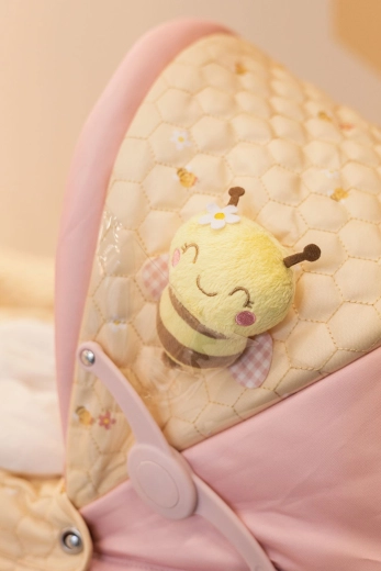 Igrivi detajli kolekcije Honey