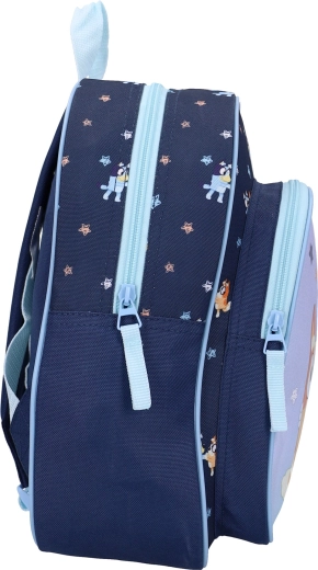 Practical zip pockets for easy organization