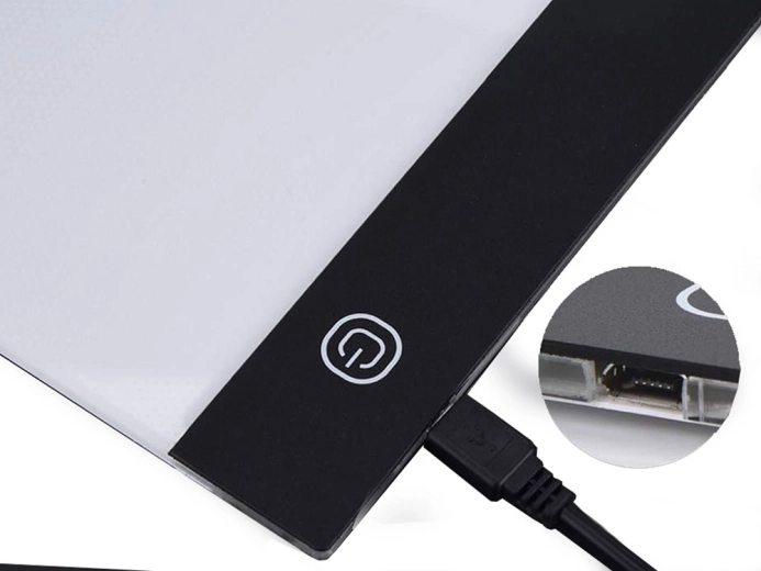 Powered via USB (5 V) – easy to use