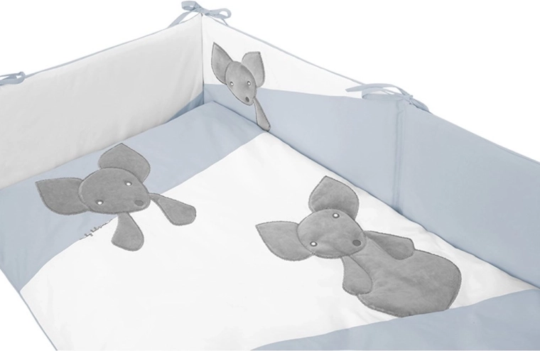 Celovit komplet za posteljico v nežno modri