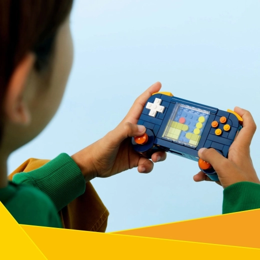 Odlično za vitrino in za igro