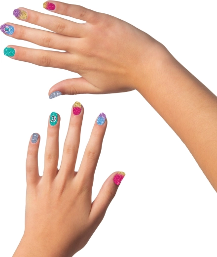 Easy-to-remove nail design