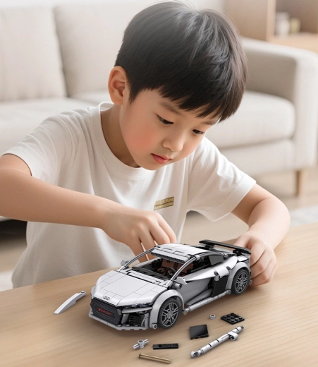 Zabavna sestava in vzdržljiva konstrukcija