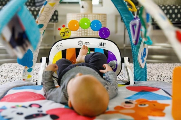 Raste z dojenčkom: 4 načini igre