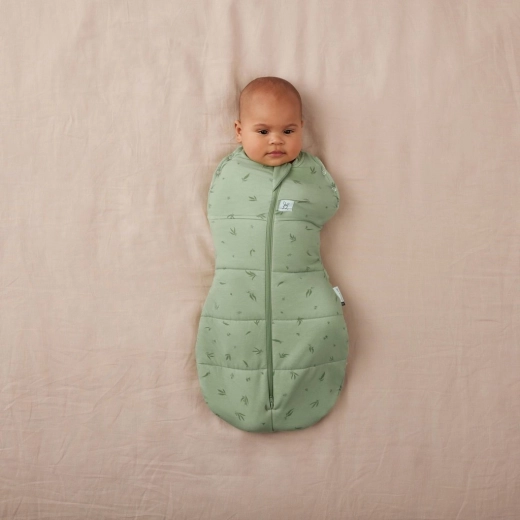 Quick diaper changes thanks to the two-way zipper