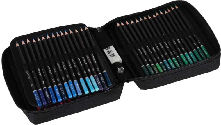 Praktičen etui z zadrgo