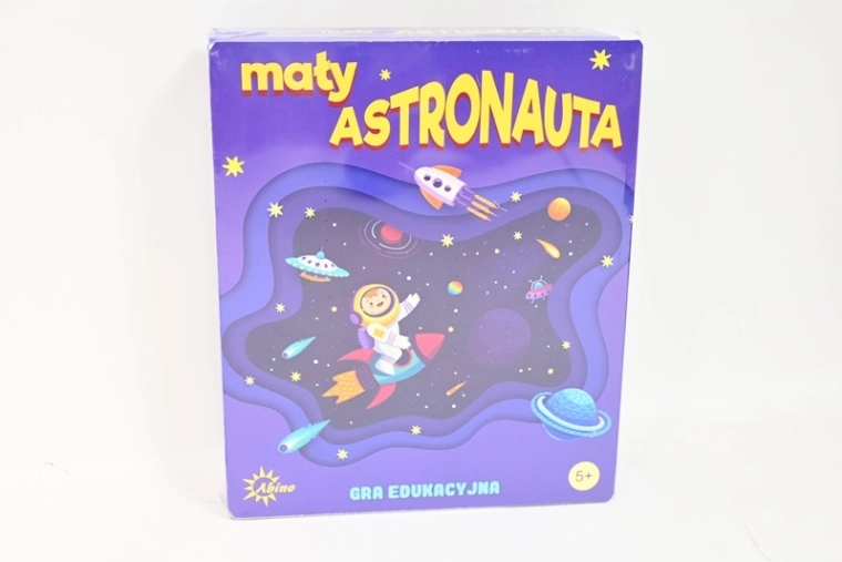 Mali astronavt – izobraževalna družabna igra o vesolju