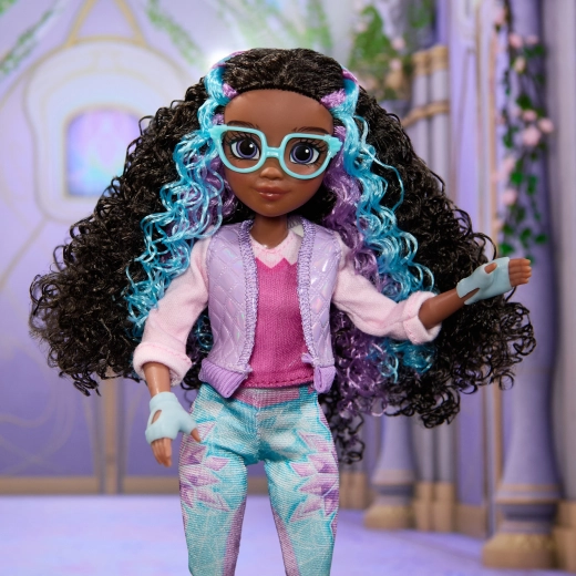 Zvest prikaz Layle iz sveta UNICORN ACADEMY