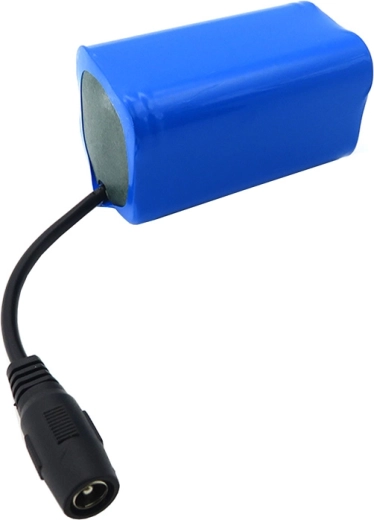 Integriran DC priključek za enostavno povezavo