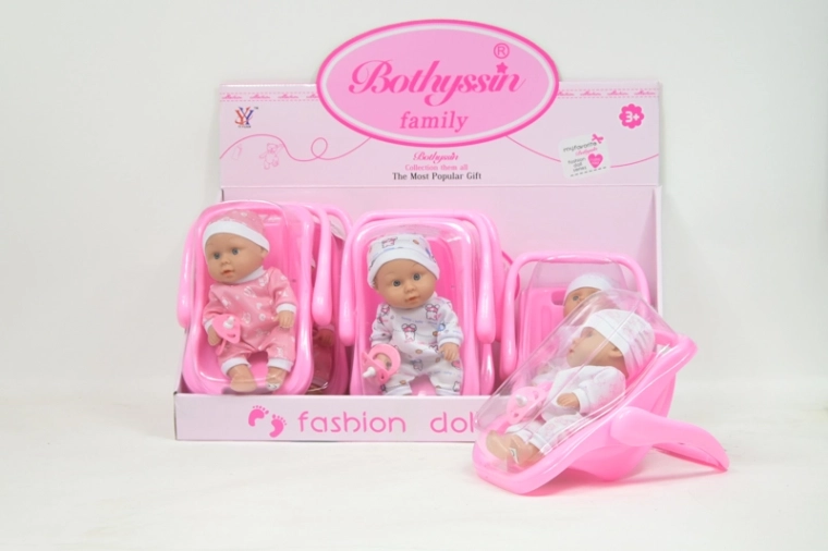 Mini baby figurines in a carrier (6 pcs)