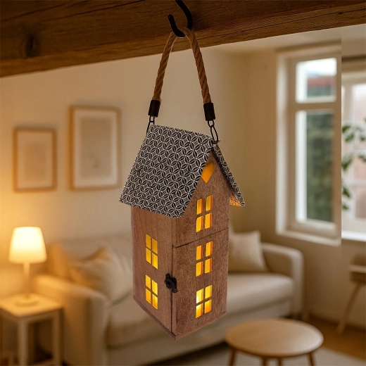 Topla svetloba in prijetna atmosfera