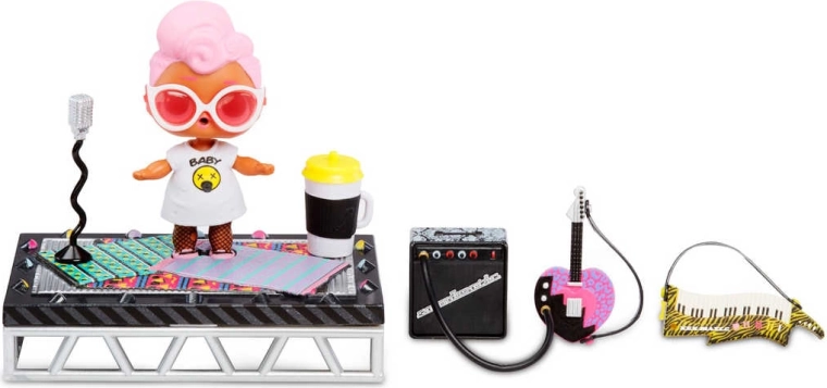 Exclusive doll and concert accessories