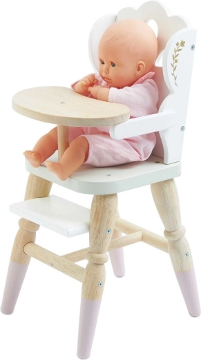 For realistic feeding play