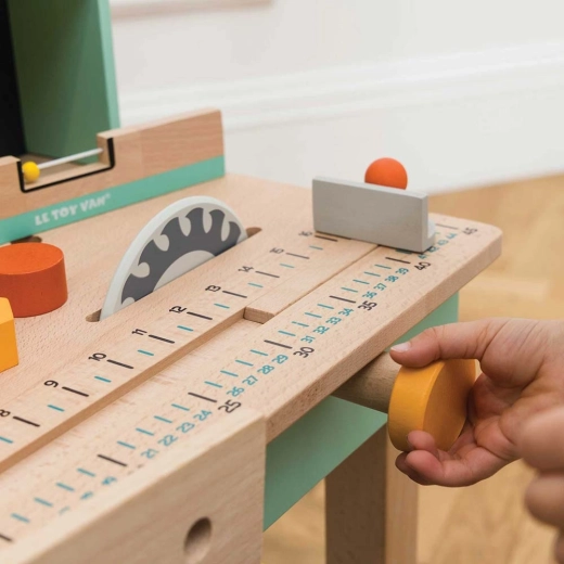 Functional work surface and smart details