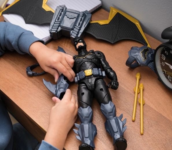 Oživi akcijo s krili in oklepom